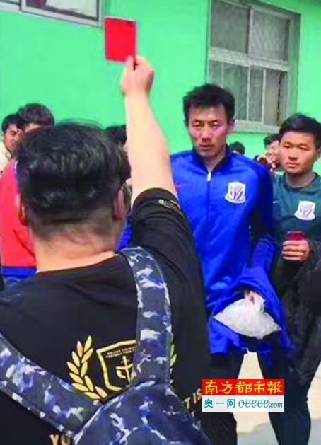 可是，叶忠全什么都不说，也不让他们说。